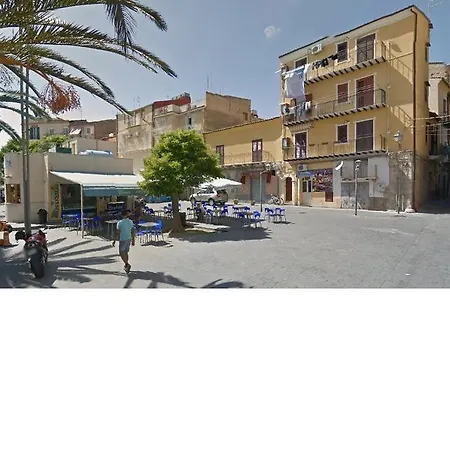 לינה וארוחת בוקר Il Porto ליקאטה