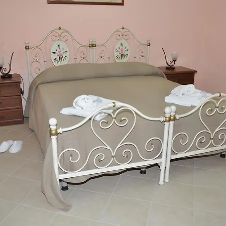 Il Porto 3* ליקאטה